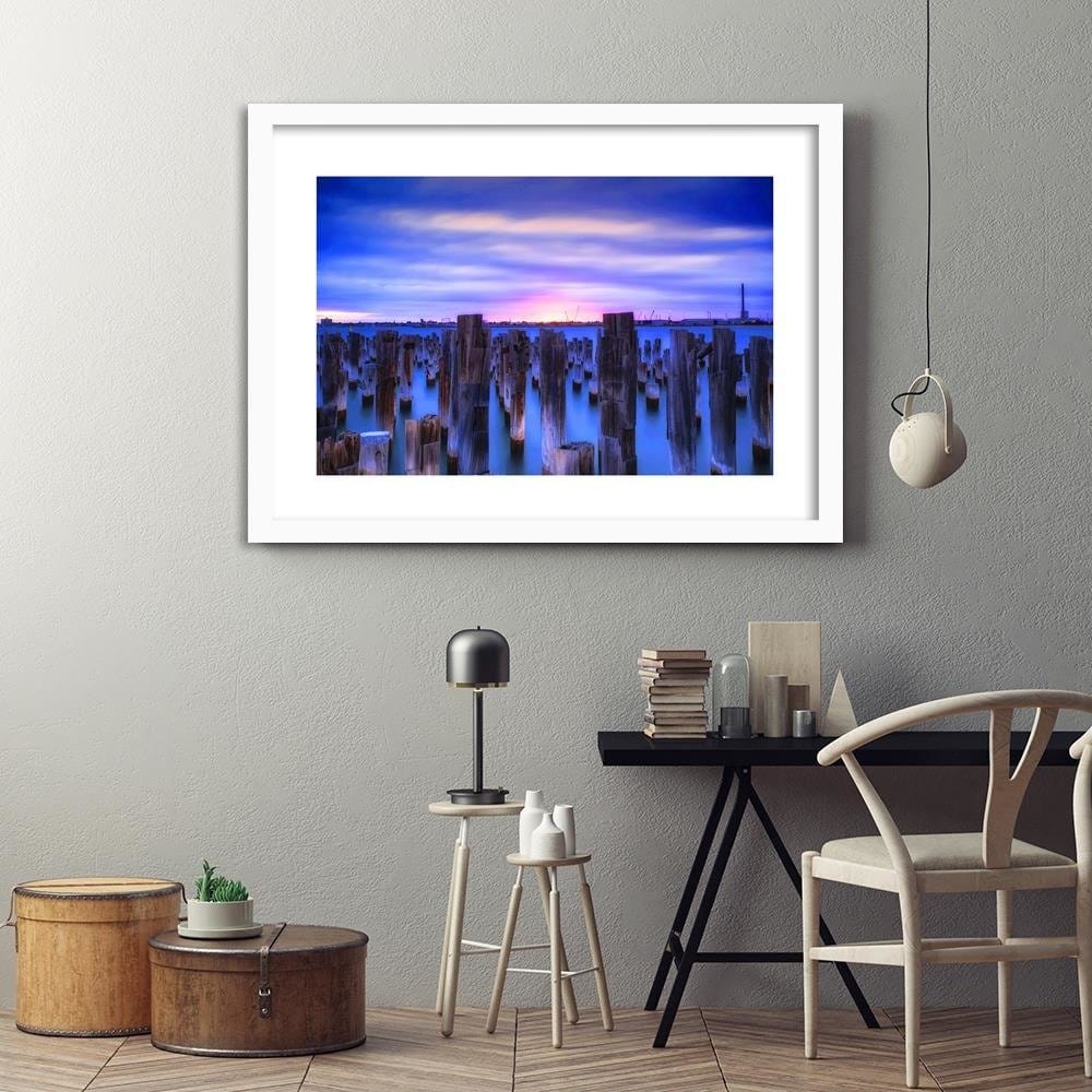 Glezna baltā rāmī - Breakwater At The Port Home Trends DECO