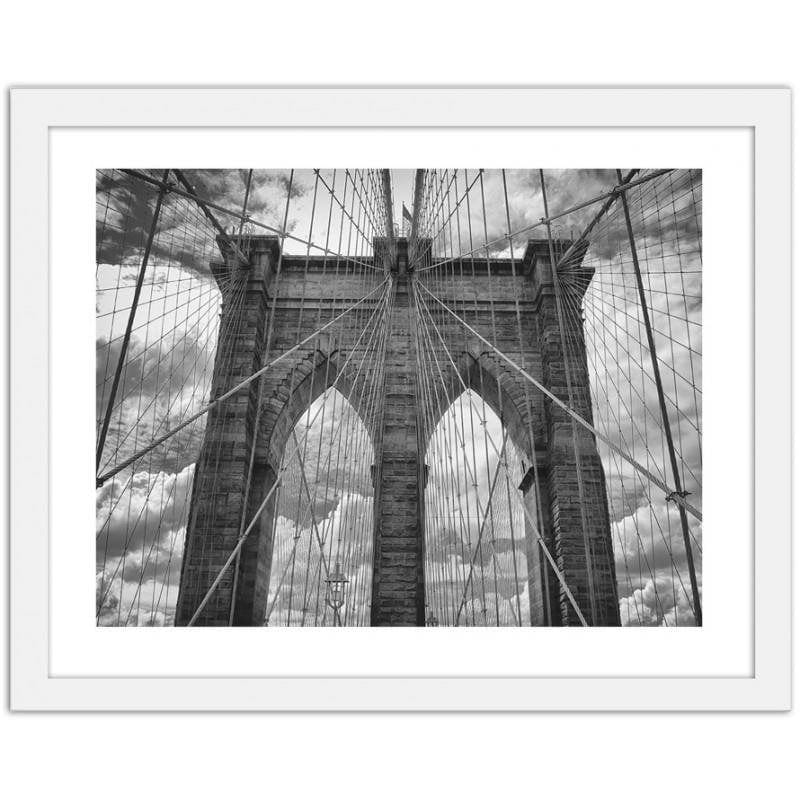 Glezna baltā rāmī - Brooklyn Bridge Home Trends DECO