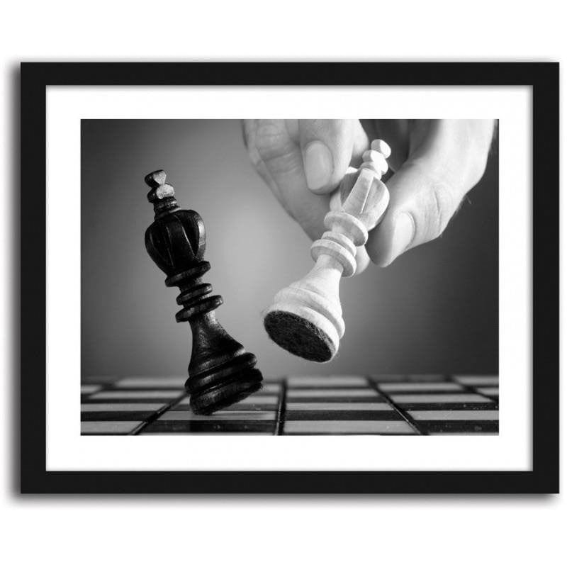 Glezna baltā rāmī - Checkmate Home Trends DECO