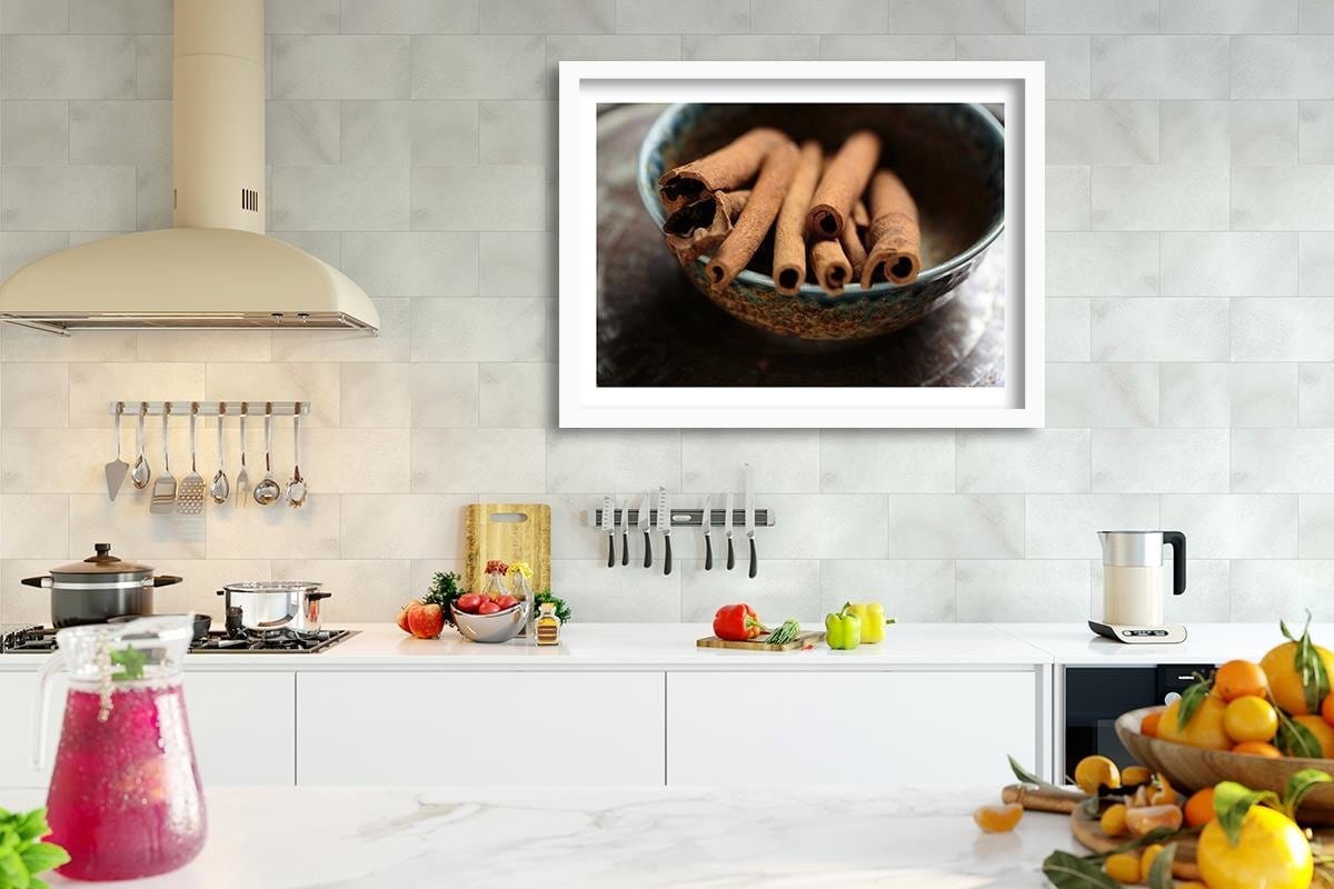 Glezna baltā rāmī - Cinnamon Sticks In A Bowl Home Trends DECO