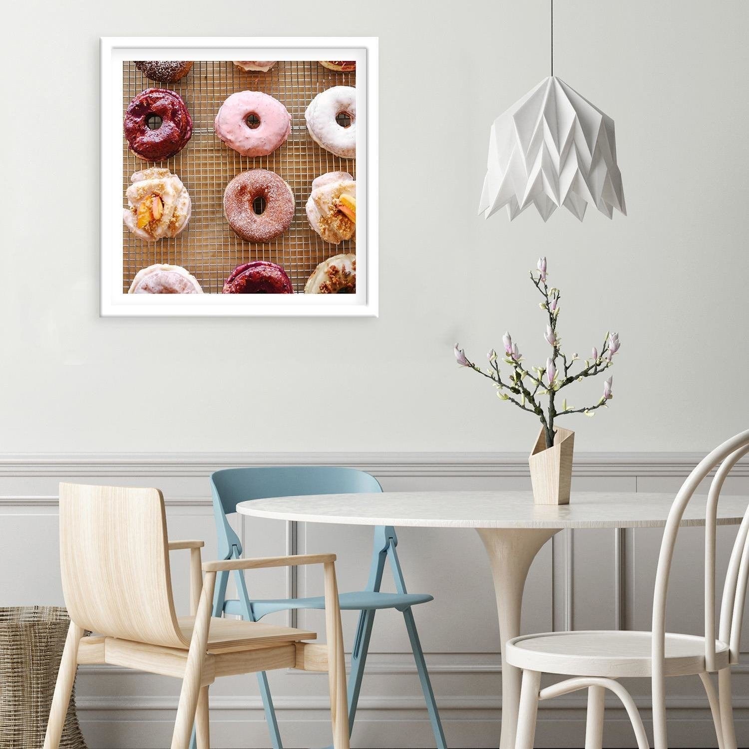 Glezna baltā rāmī - Colored Donuts Home Trends DECO