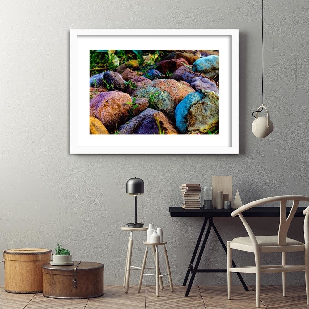 Glezna baltā rāmī - Colored Stones Home Trends DECO