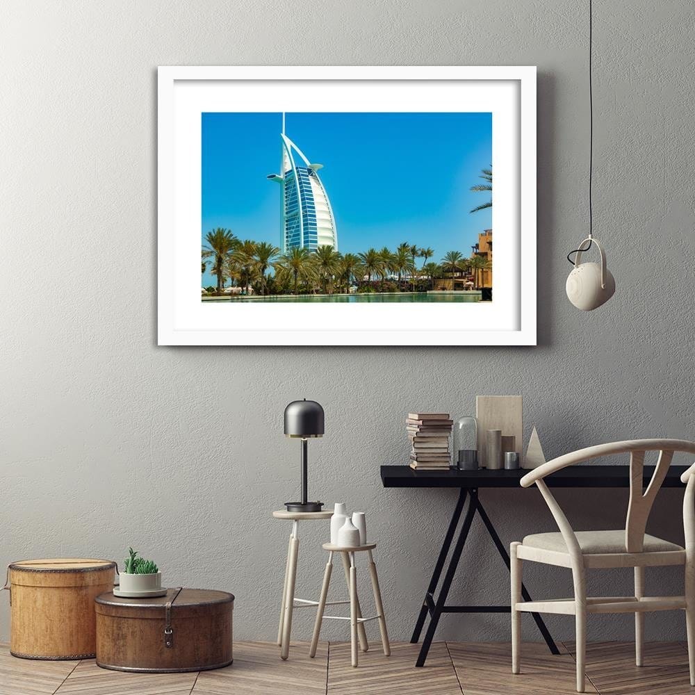 Glezna baltā rāmī - Dubai Modern Hotel Home Trends DECO