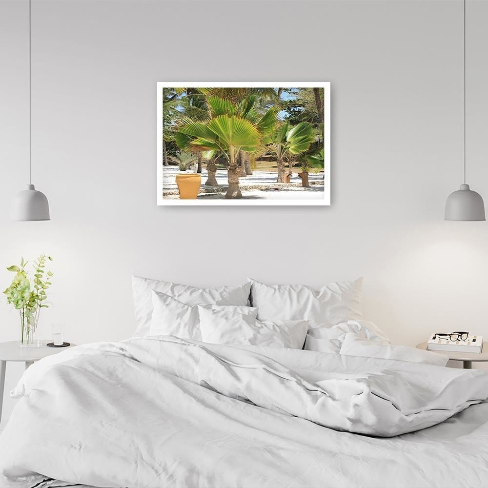 Glezna baltā rāmī - Exotic Beach Home Trends DECO