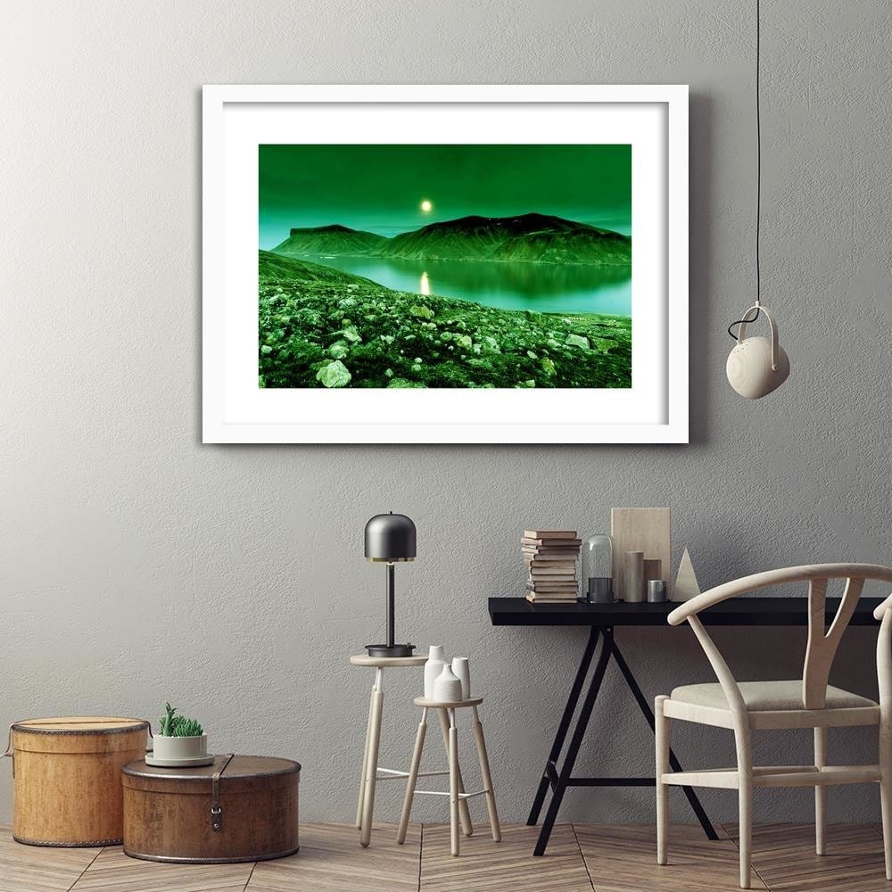 Glezna baltā rāmī - Green Mountain Landscape Home Trends DECO