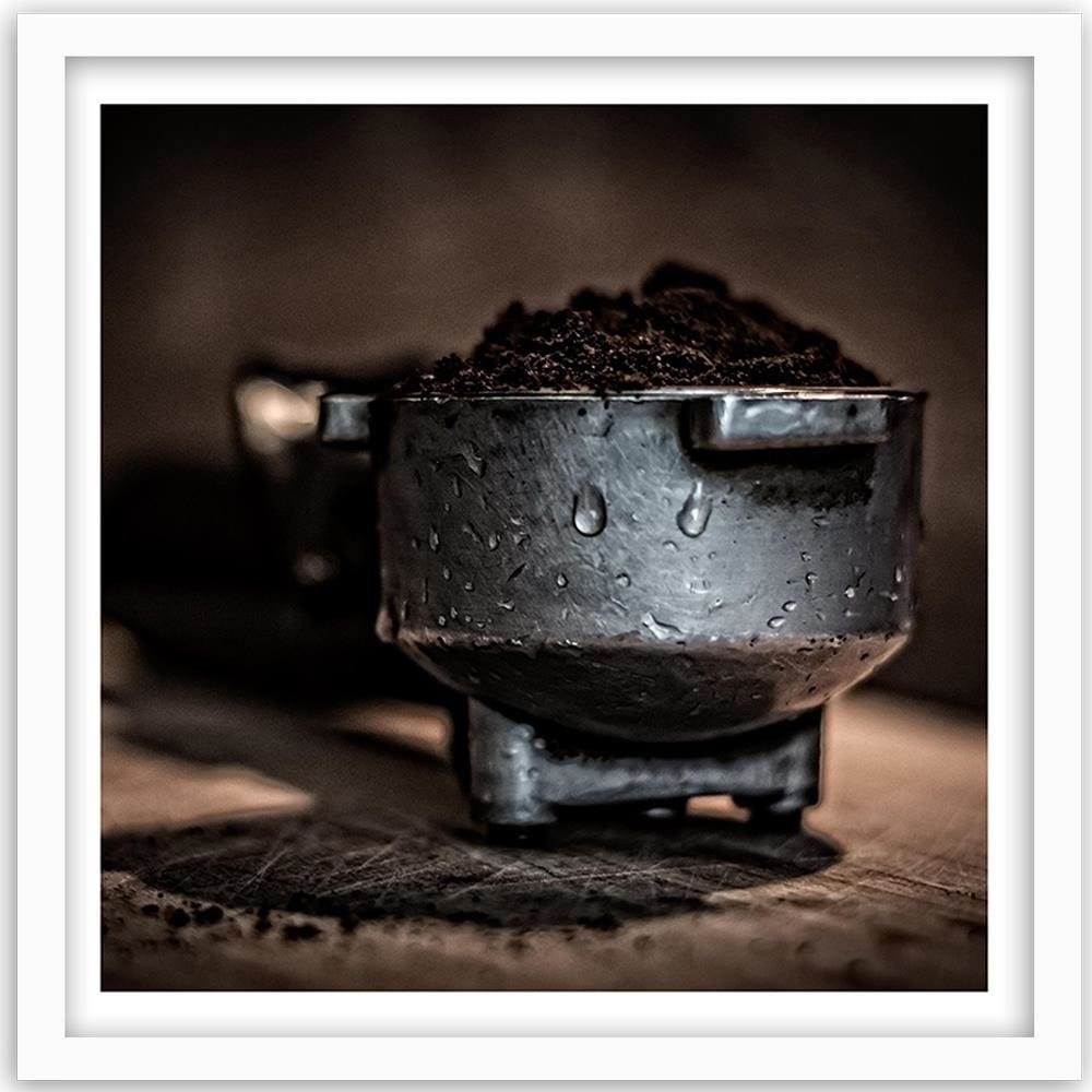 Glezna baltā rāmī - Ground Coffee Home Trends DECO