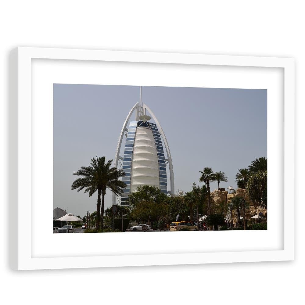 Glezna baltā rāmī - Hotel In Dubai Home Trends DECO