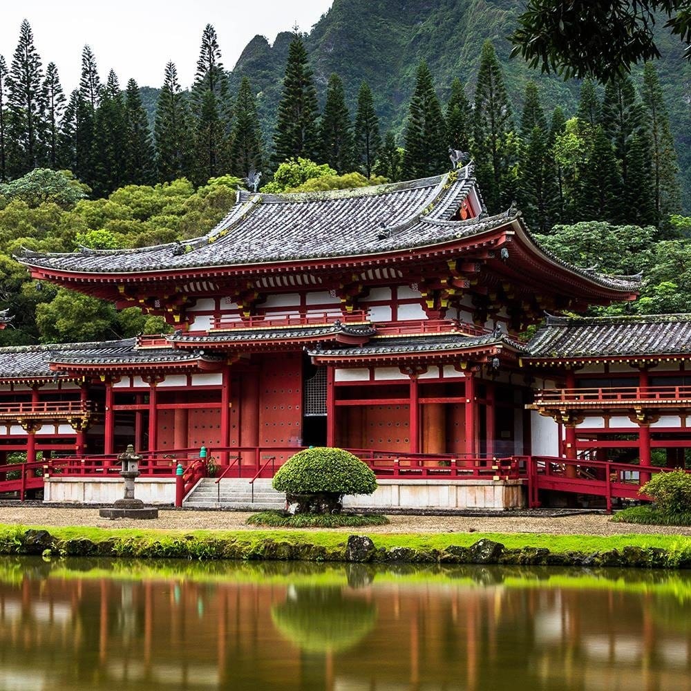 Glezna baltā rāmī - Japanese Temple Home Trends DECO