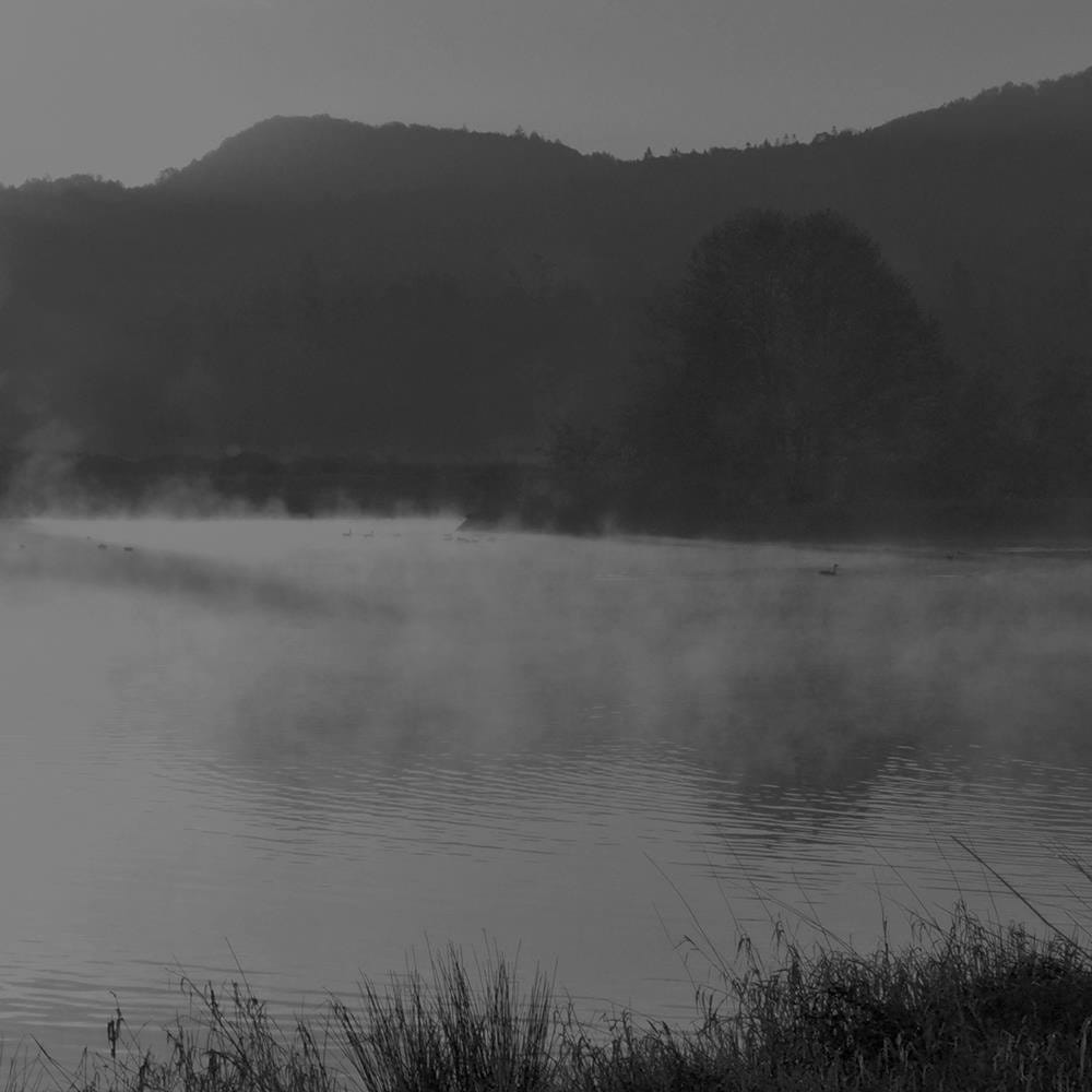 Glezna baltā rāmī - Lake In The Fog 2 Home Trends DECO