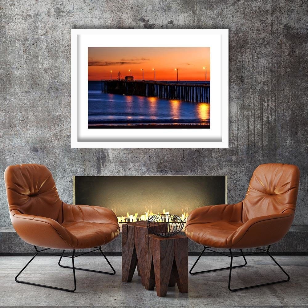 Glezna baltā rāmī - Lanterns On The Pier 4 Home Trends DECO