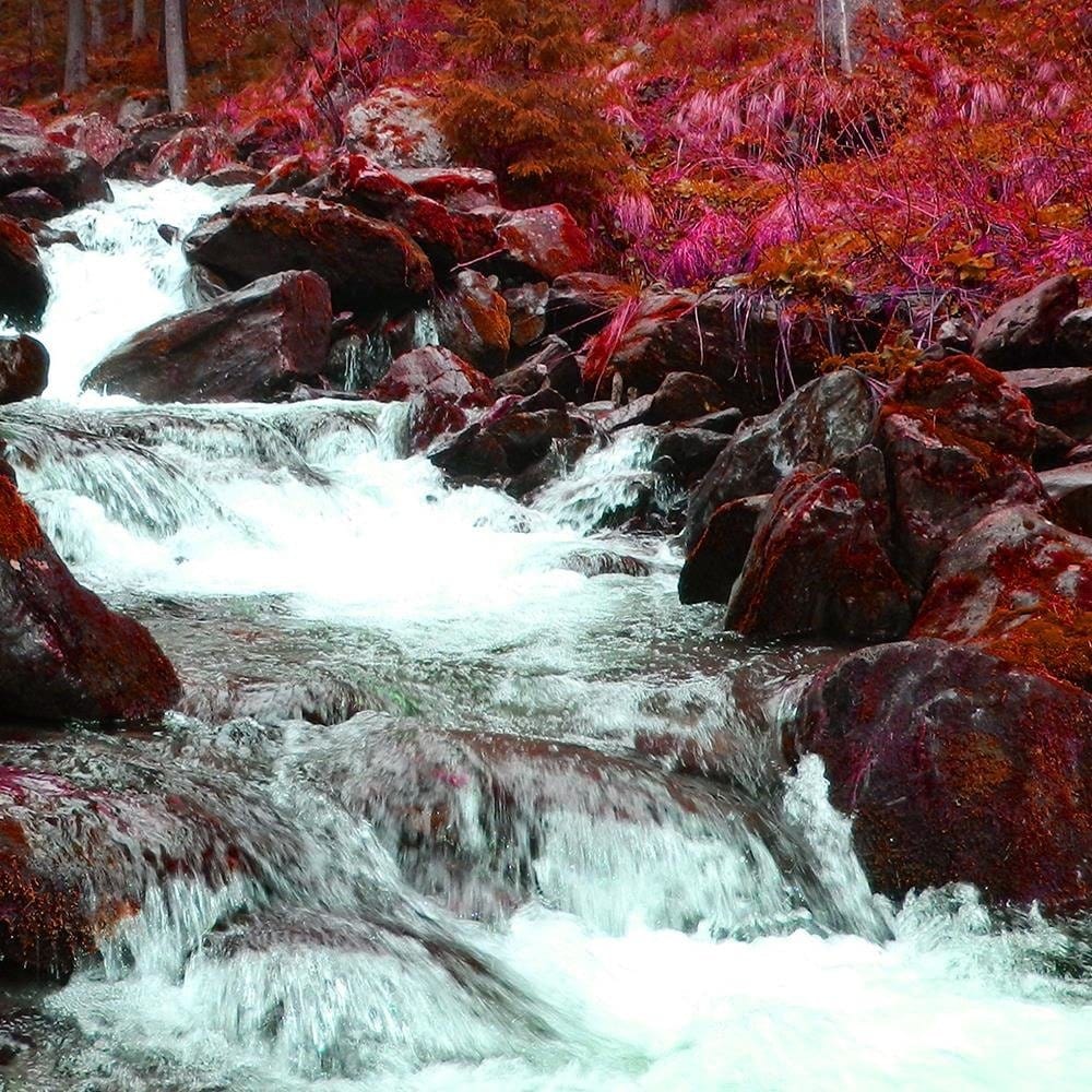 Glezna baltā rāmī - Mountain Stream 4 Home Trends DECO