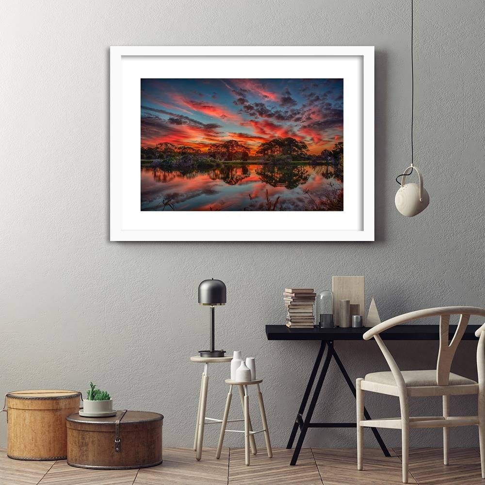 Glezna baltā rāmī - Red Clouds Over Lake Home Trends DECO