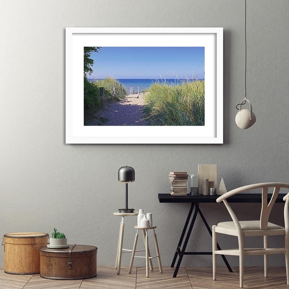 Glezna baltā rāmī - Road To The Sea Home Trends DECO