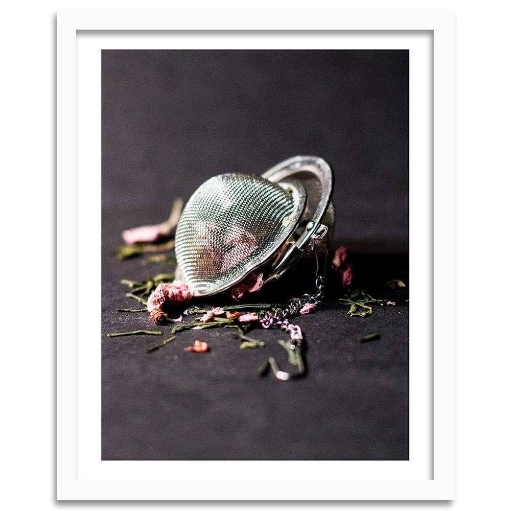 Glezna baltā rāmī - Rose Tea Home Trends DECO