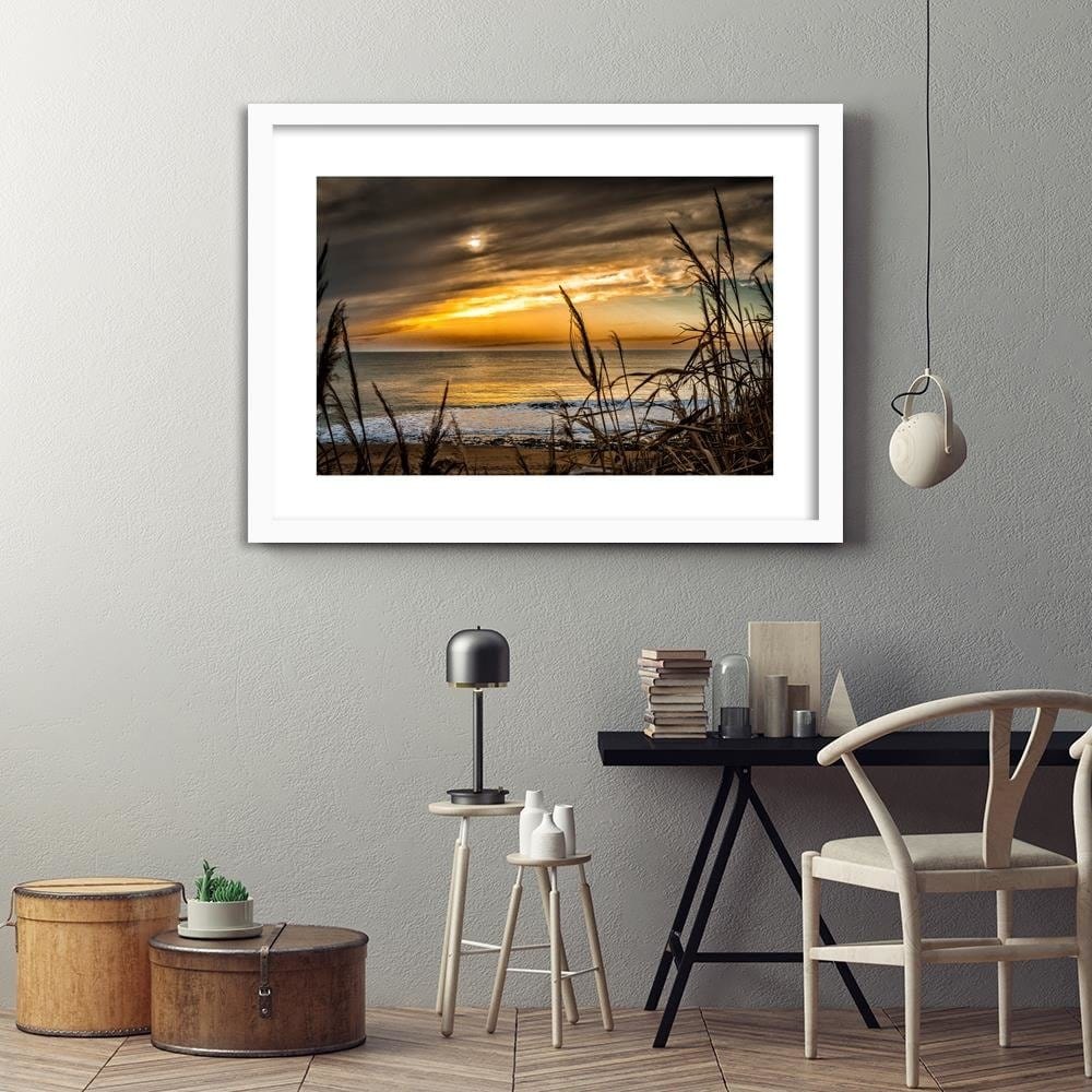 Glezna baltā rāmī - Sea Before The Storm Home Trends DECO