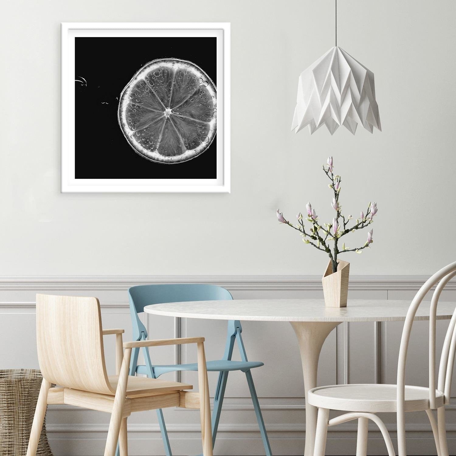 Glezna baltā rāmī - Slice Of Lemon Home Trends DECO