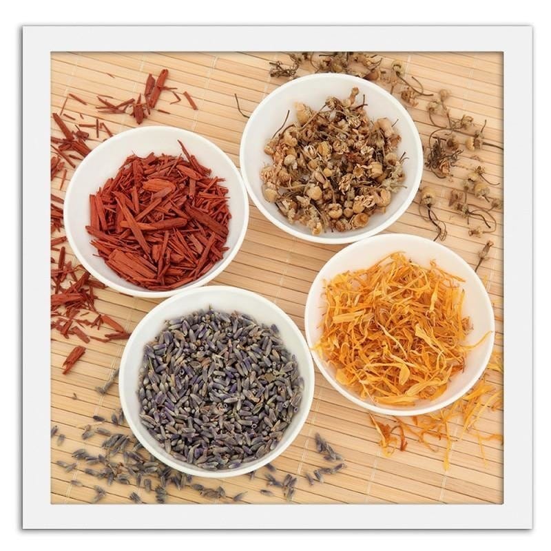 Glezna baltā rāmī - Spices in white bowls Home Trends DECO