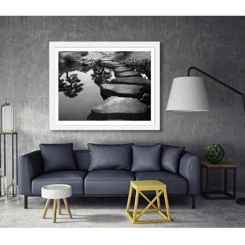 Glezna baltā rāmī - Stone bridge Home Trends DECO