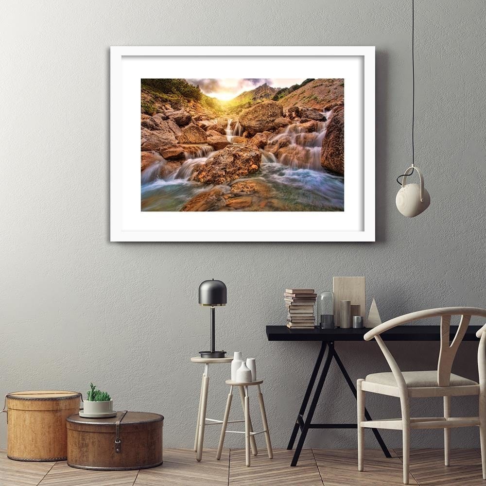Glezna baltā rāmī - Stone Waterfall Home Trends DECO
