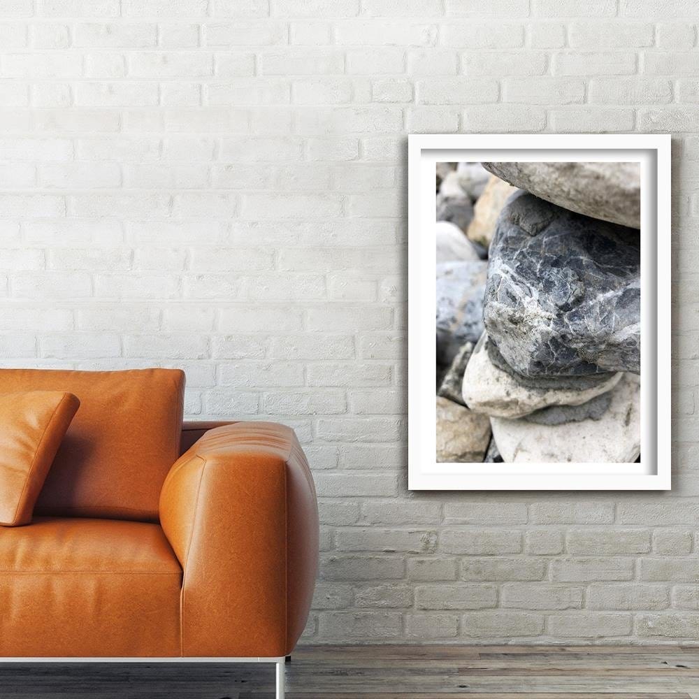 Glezna baltā rāmī - Stones Home Trends DECO