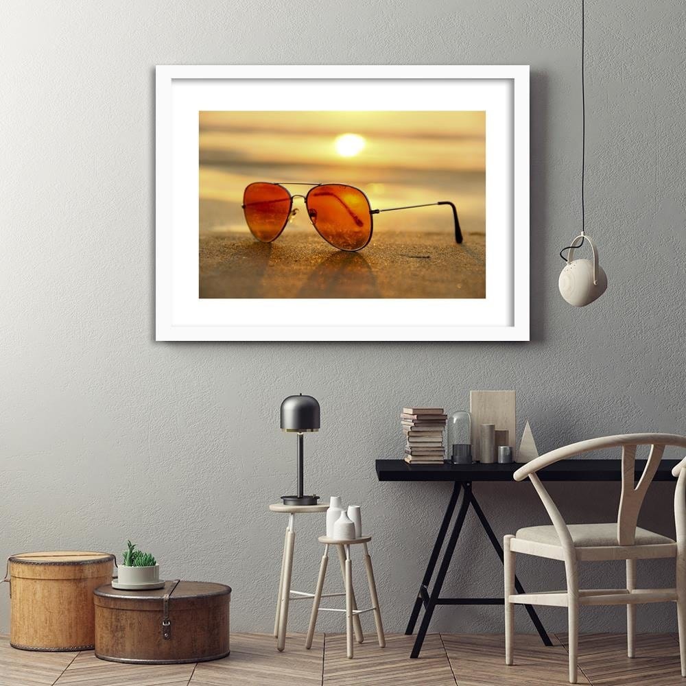 Glezna baltā rāmī - Sunglasses Home Trends DECO