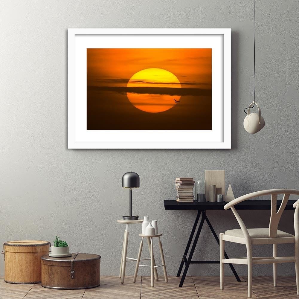Glezna baltā rāmī - Sunset Home Trends DECO