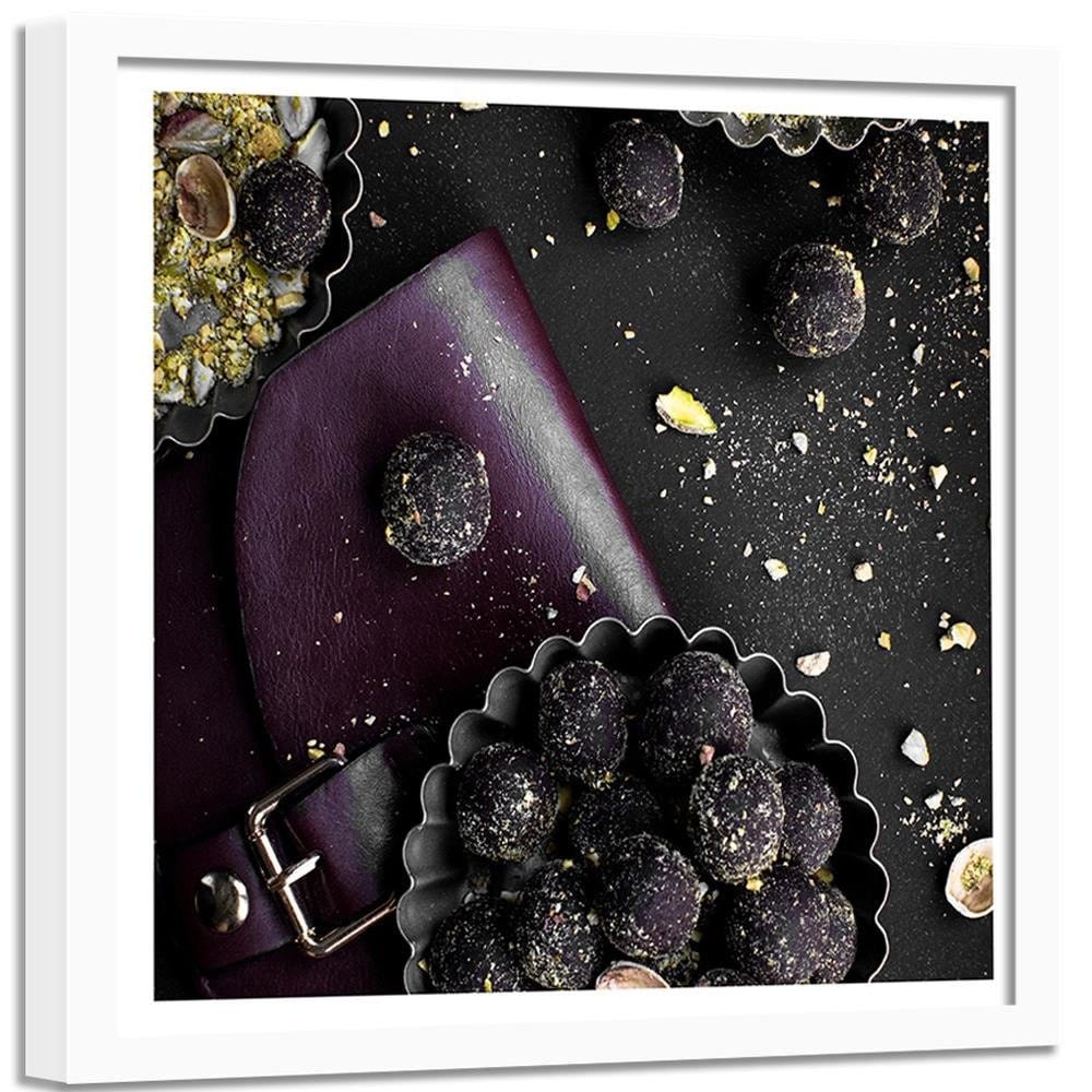 Glezna baltā rāmī - Tasty Pralines Home Trends DECO