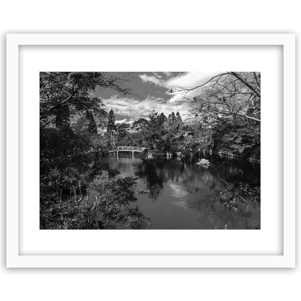 Glezna baltā rāmī - The Bridge Over The River In The Park 2 Home Trends DECO