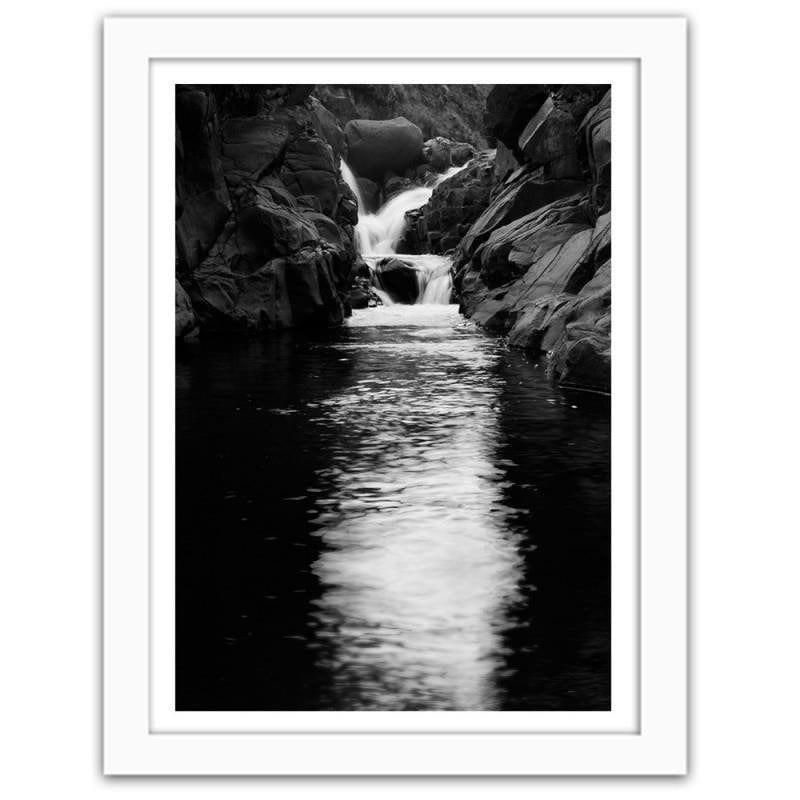 Glezna baltā rāmī - The river among the rocks Home Trends DECO
