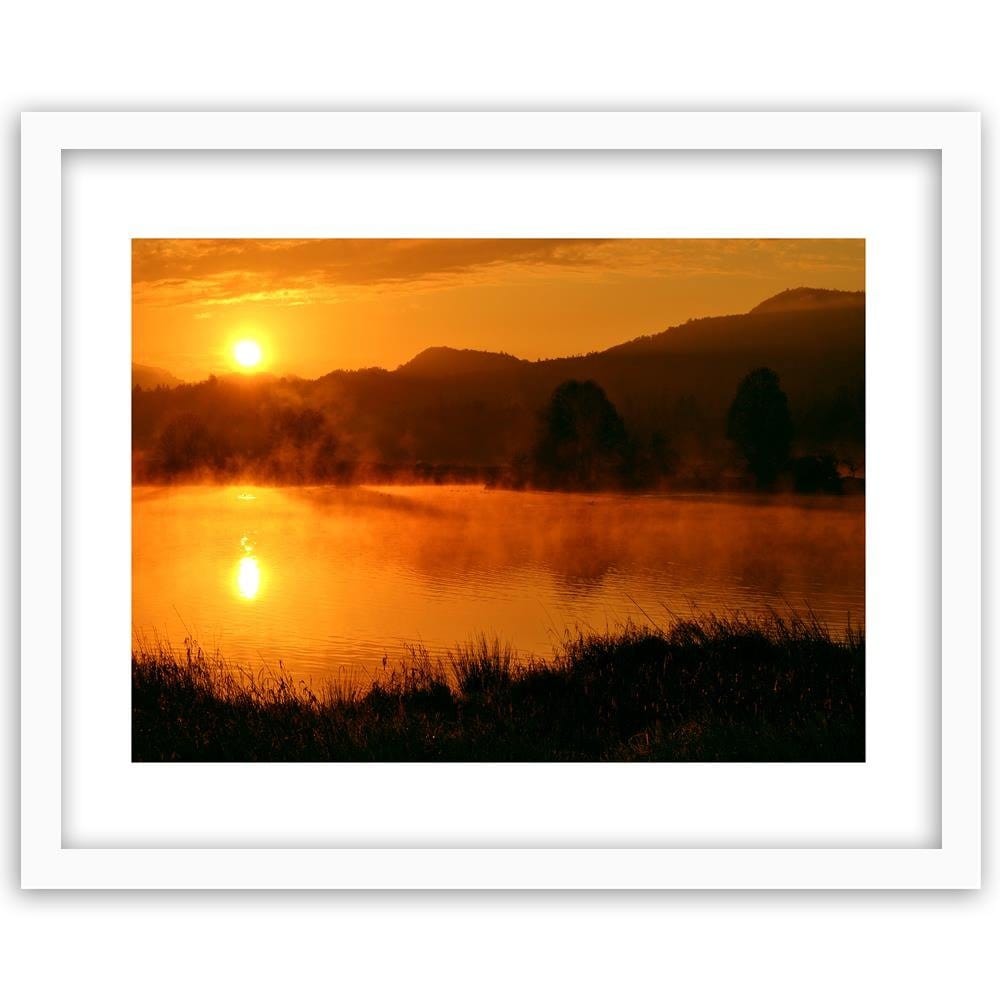 Glezna baltā rāmī - The Setting Sun Over The Mountains Home Trends DECO