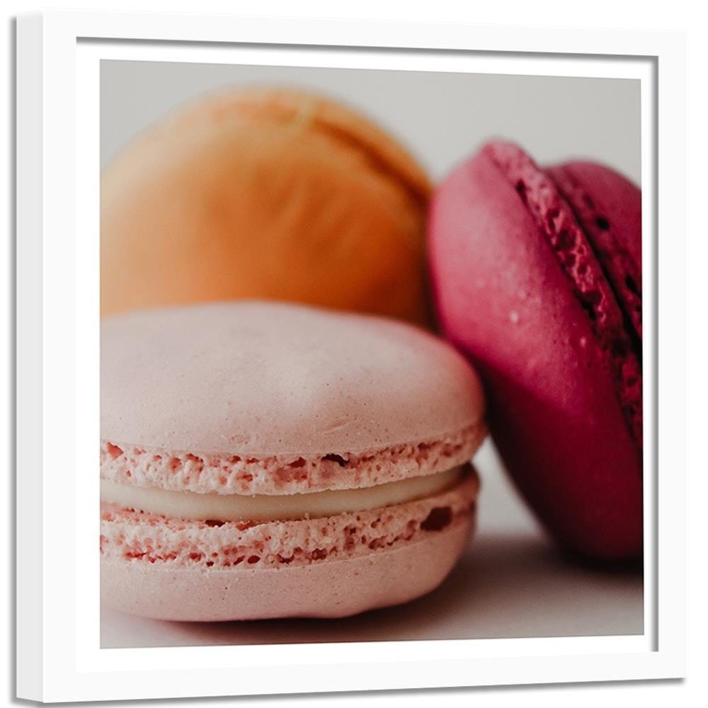 Glezna baltā rāmī - Three Colorful Macaroons Home Trends DECO