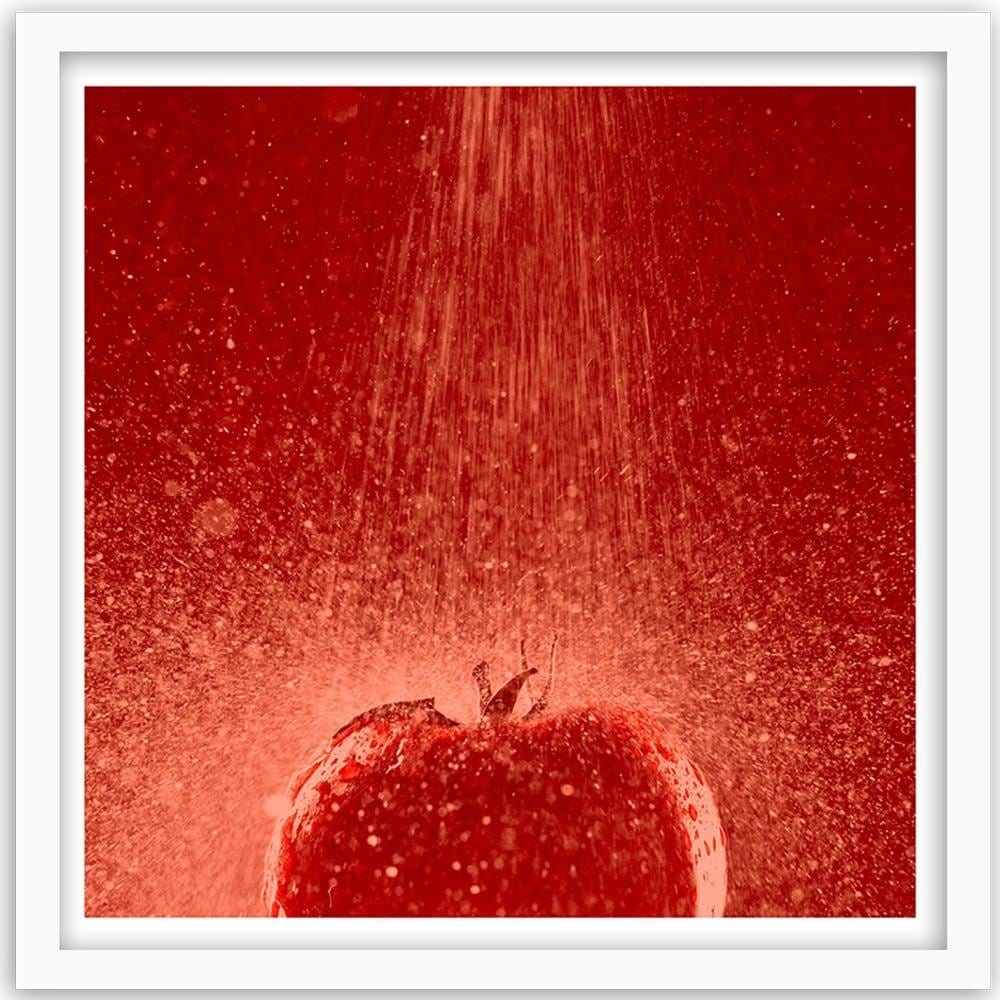 Glezna baltā rāmī - Tomato In The Stream Of Water Home Trends DECO