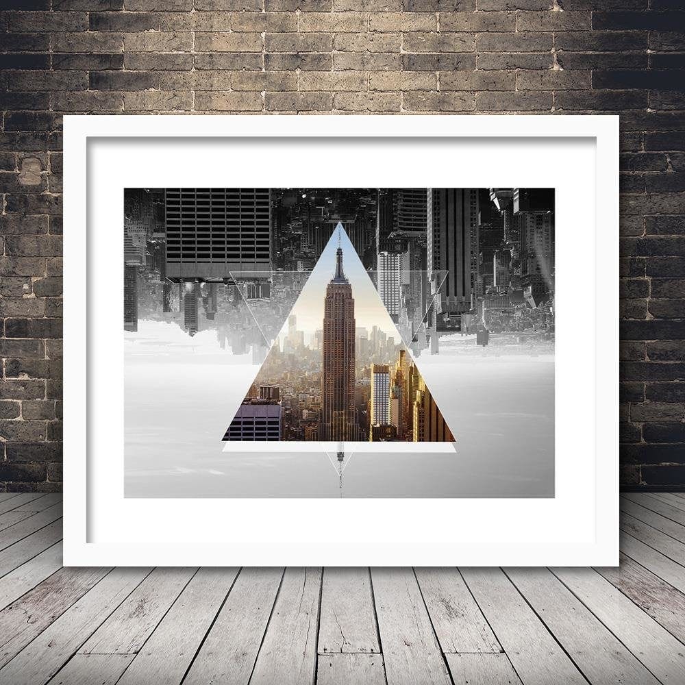 Glezna baltā rāmī - Tower 3 In The Triangle Home Trends DECO