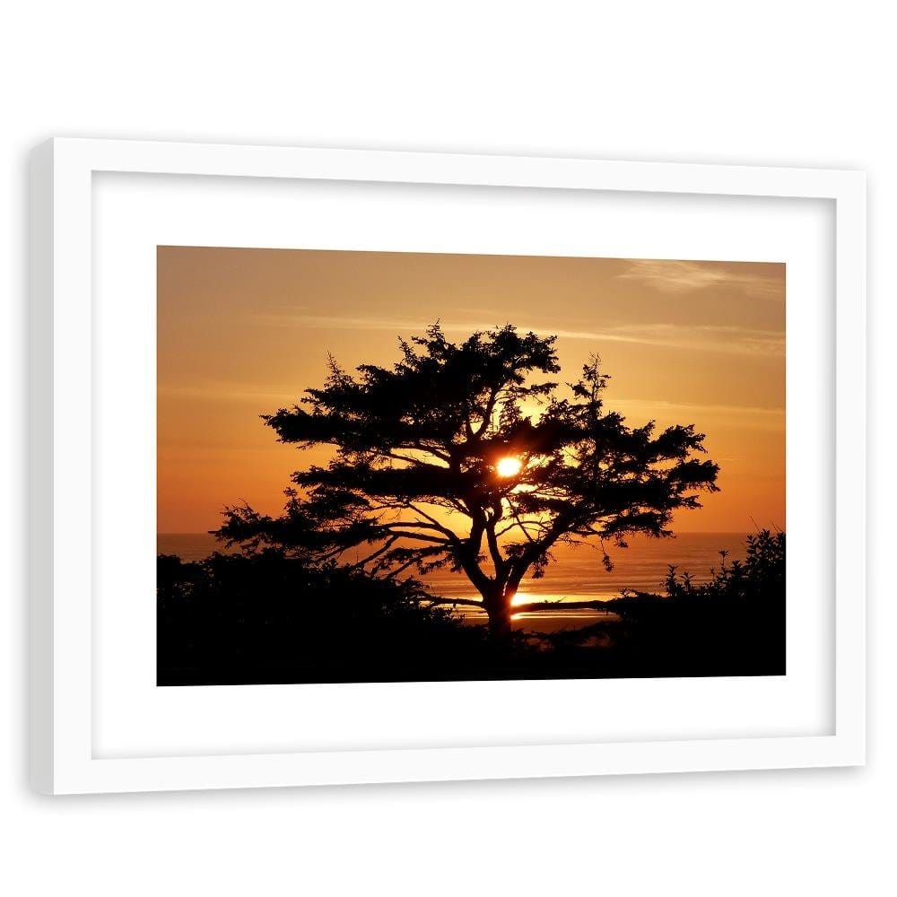 Glezna baltā rāmī - Tree By The Sea At Sunset Home Trends DECO