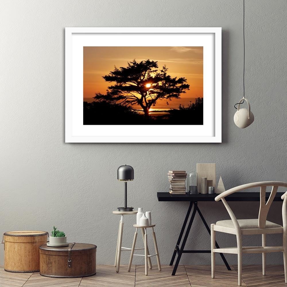Glezna baltā rāmī - Tree By The Sea At Sunset Home Trends DECO