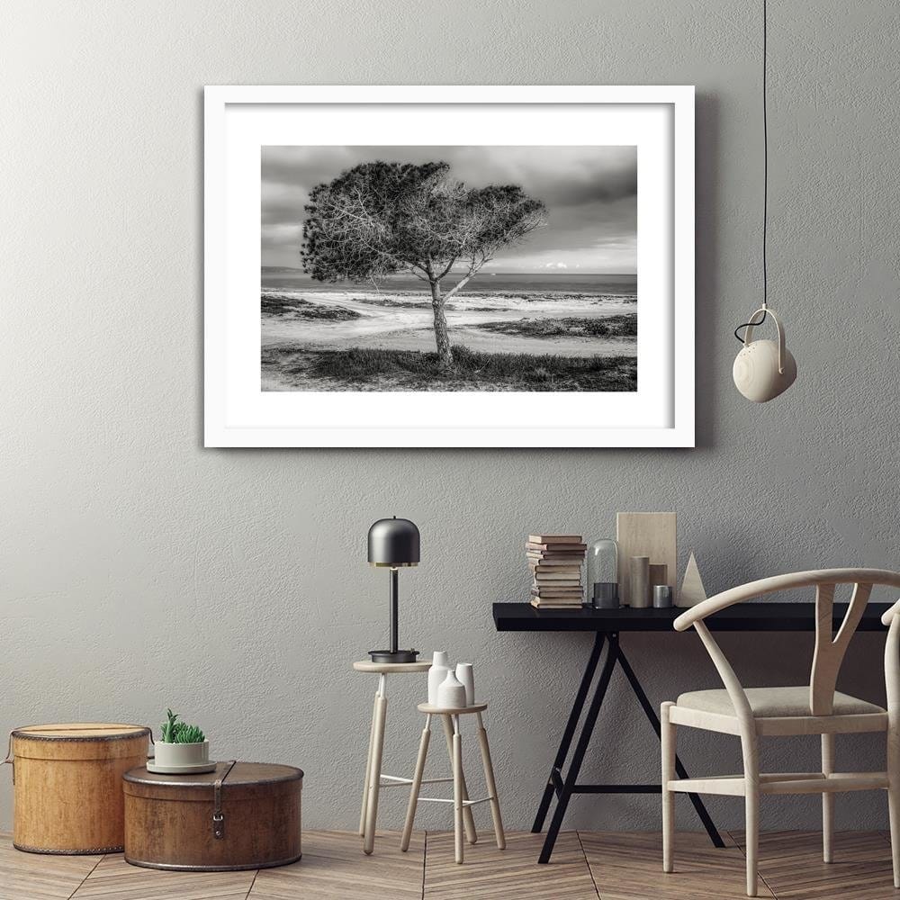 Glezna baltā rāmī - Tree By The Sea Home Trends DECO