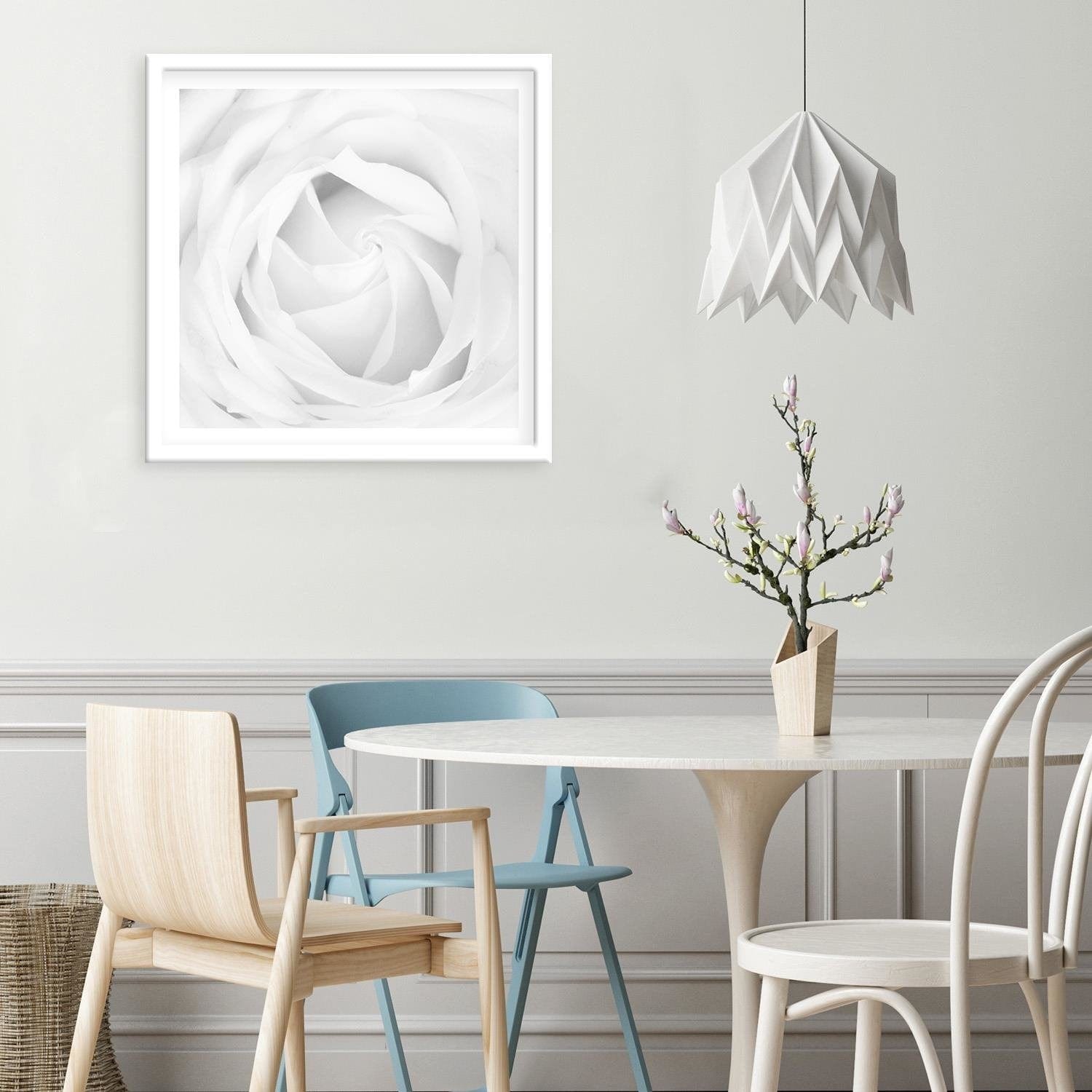 Glezna baltā rāmī - White Rose 4 Home Trends DECO