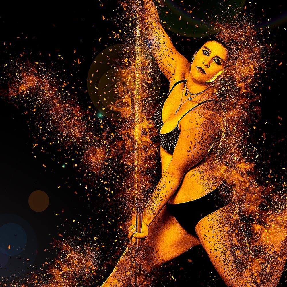 Glezna baltā rāmī - Woman Dancing On The Tube Home Trends DECO