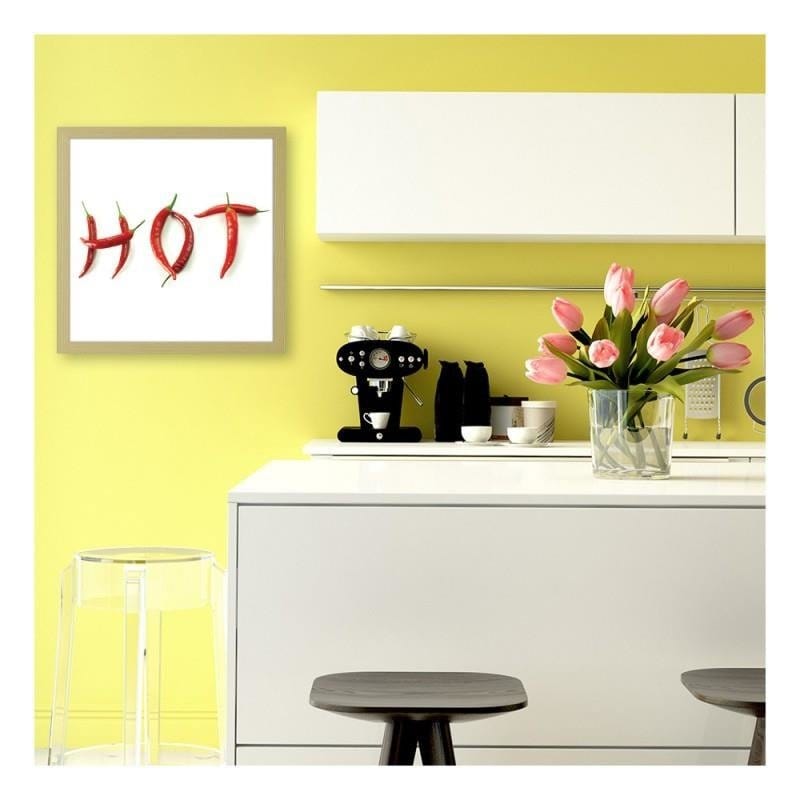Glezna bēšā rāmī - It says hot with chili peppers. Home Trends DECO