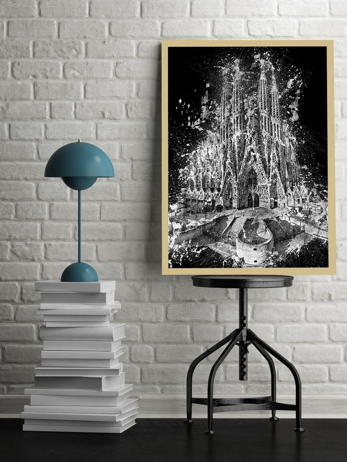 Glezna bēšā rāmī - The Sagrada Familia In Barcelona Home Trends DECO