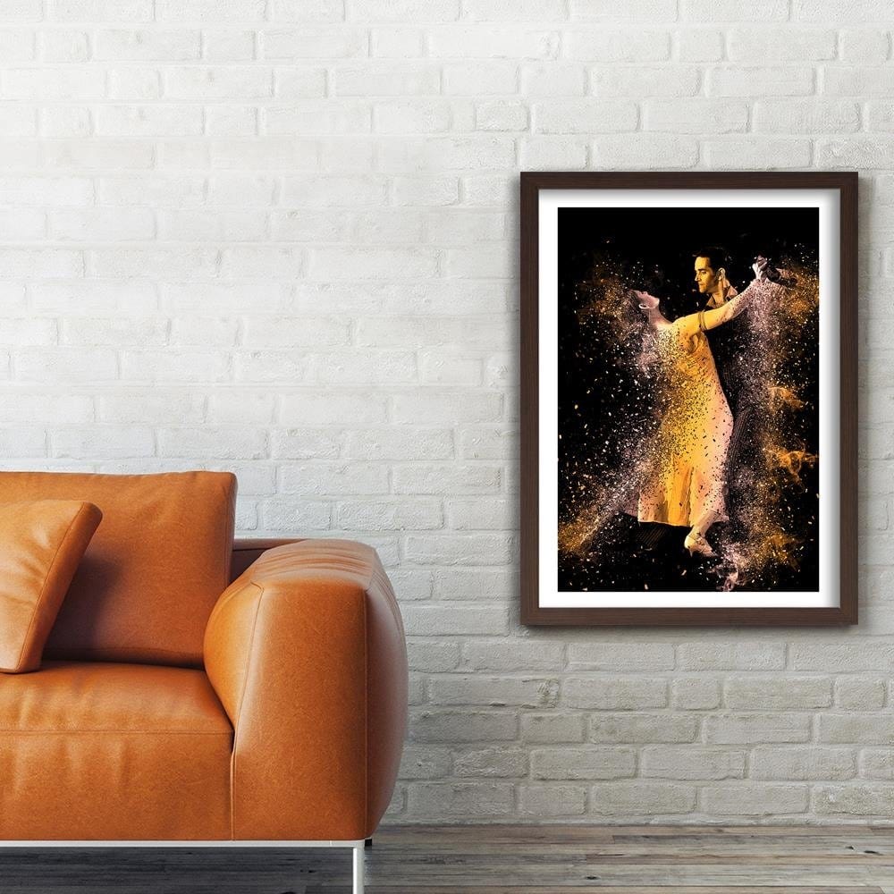 Glezna brūnā rāmī - Couple Dancing In A Golden Dust Home Trends DECO