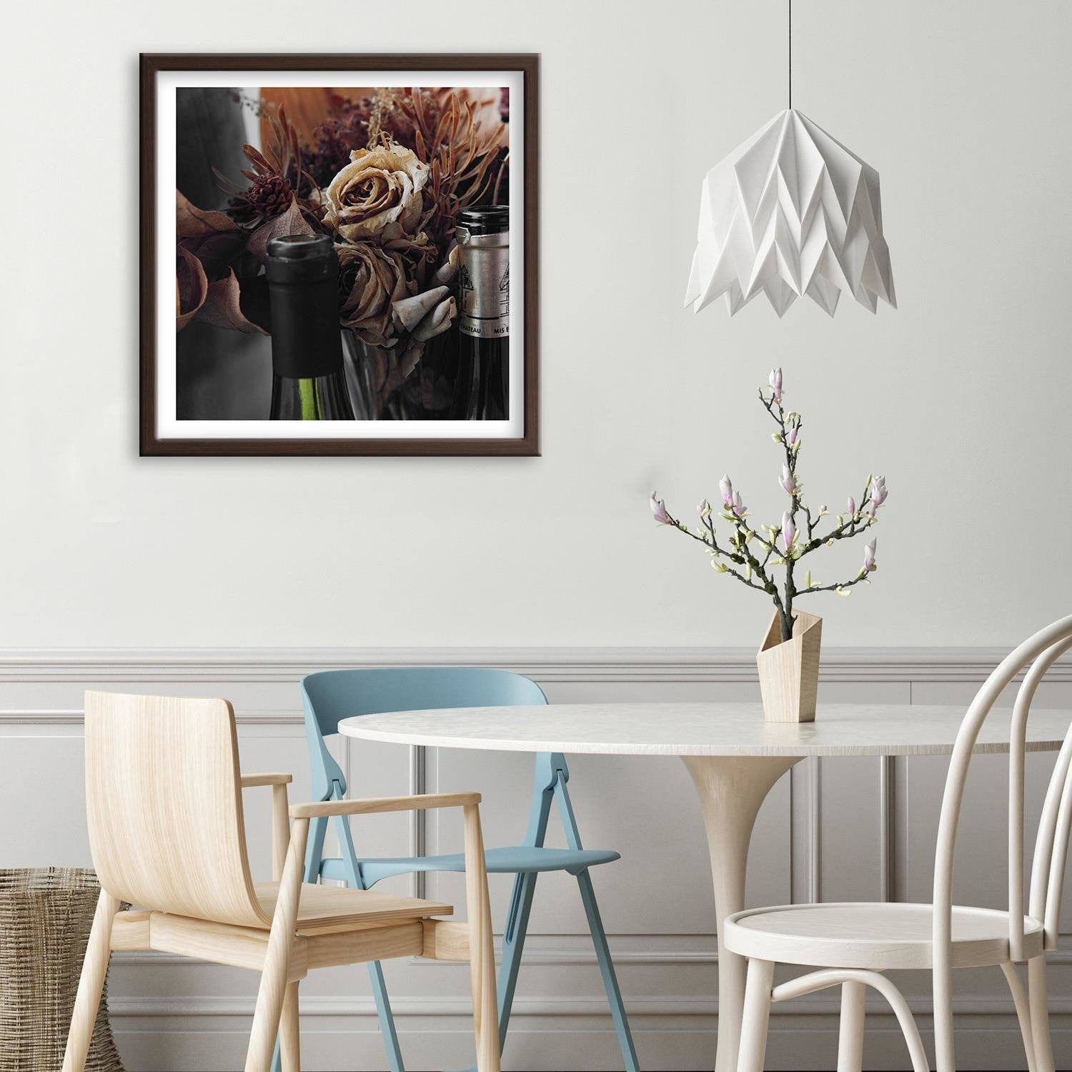 Glezna brūnā rāmī - Dry Flowers And Bottles Of Wine Home Trends DECO