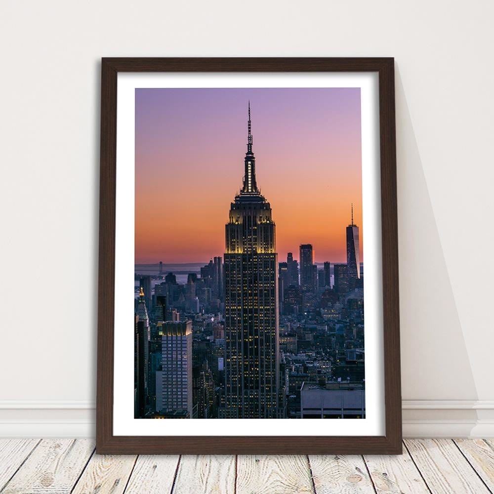 Glezna brūnā rāmī - Empire State Building Home Trends DECO