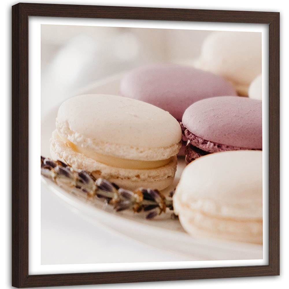 Glezna brūnā rāmī - Macaroons On A Plate 2 Home Trends DECO