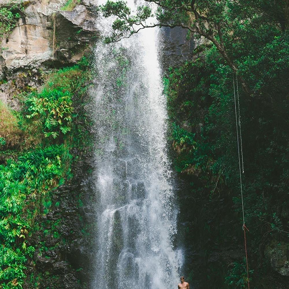 Glezna brūnā rāmī - Man Jumping From A Waterfall Home Trends DECO