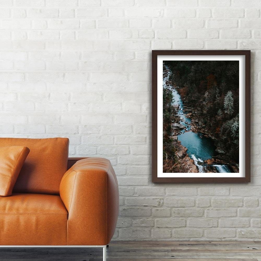 Glezna brūnā rāmī - River In The Forest Home Trends DECO