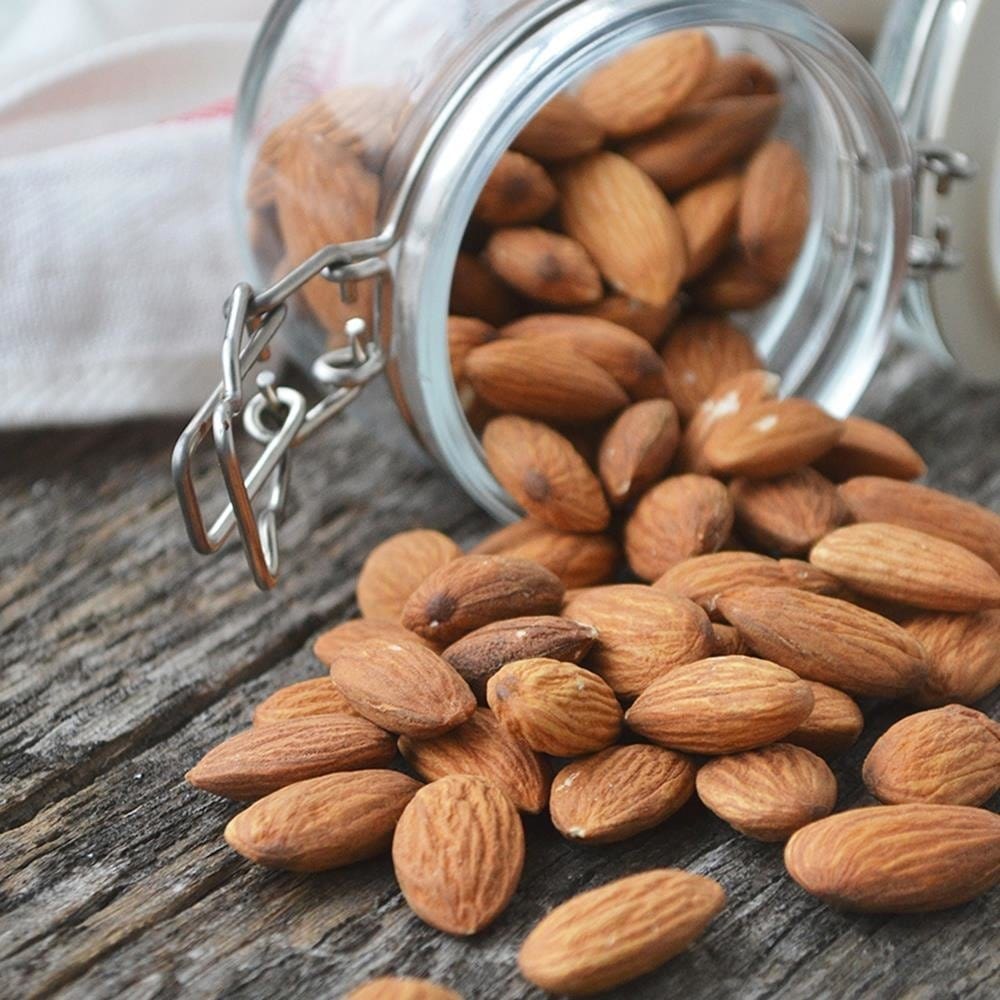 Glezna brūnā rāmī - Roasted Almonds Home Trends DECO