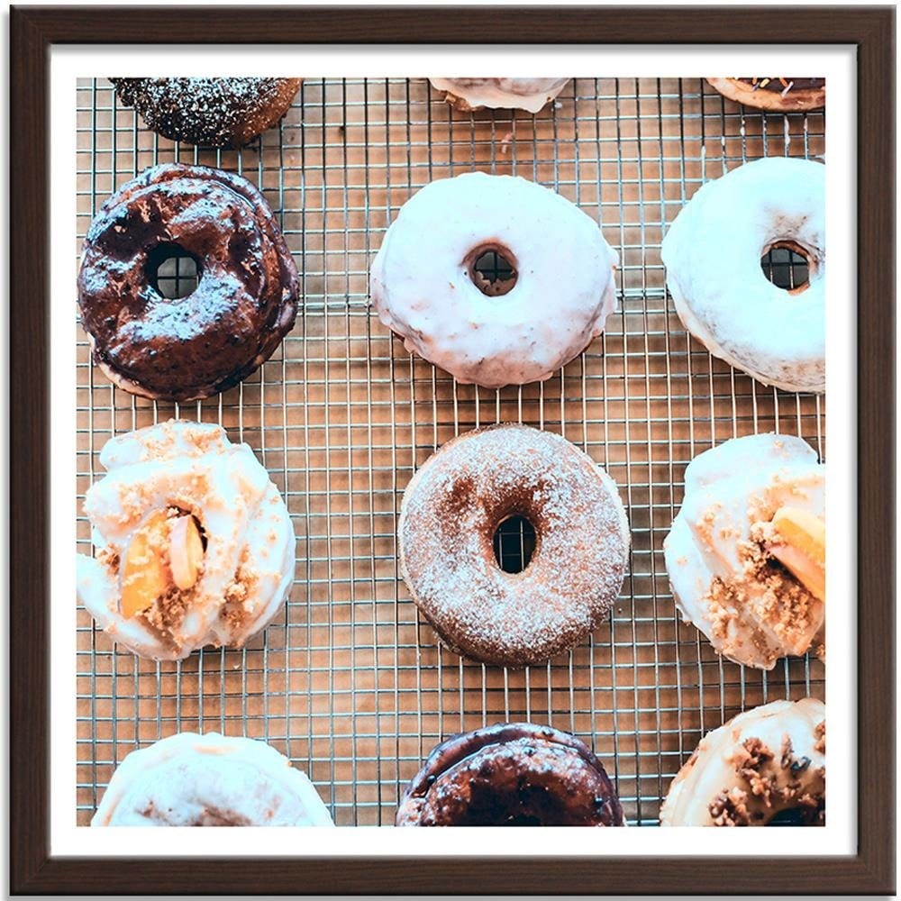 Glezna brūnā rāmī - Tasty Donuts Home Trends DECO