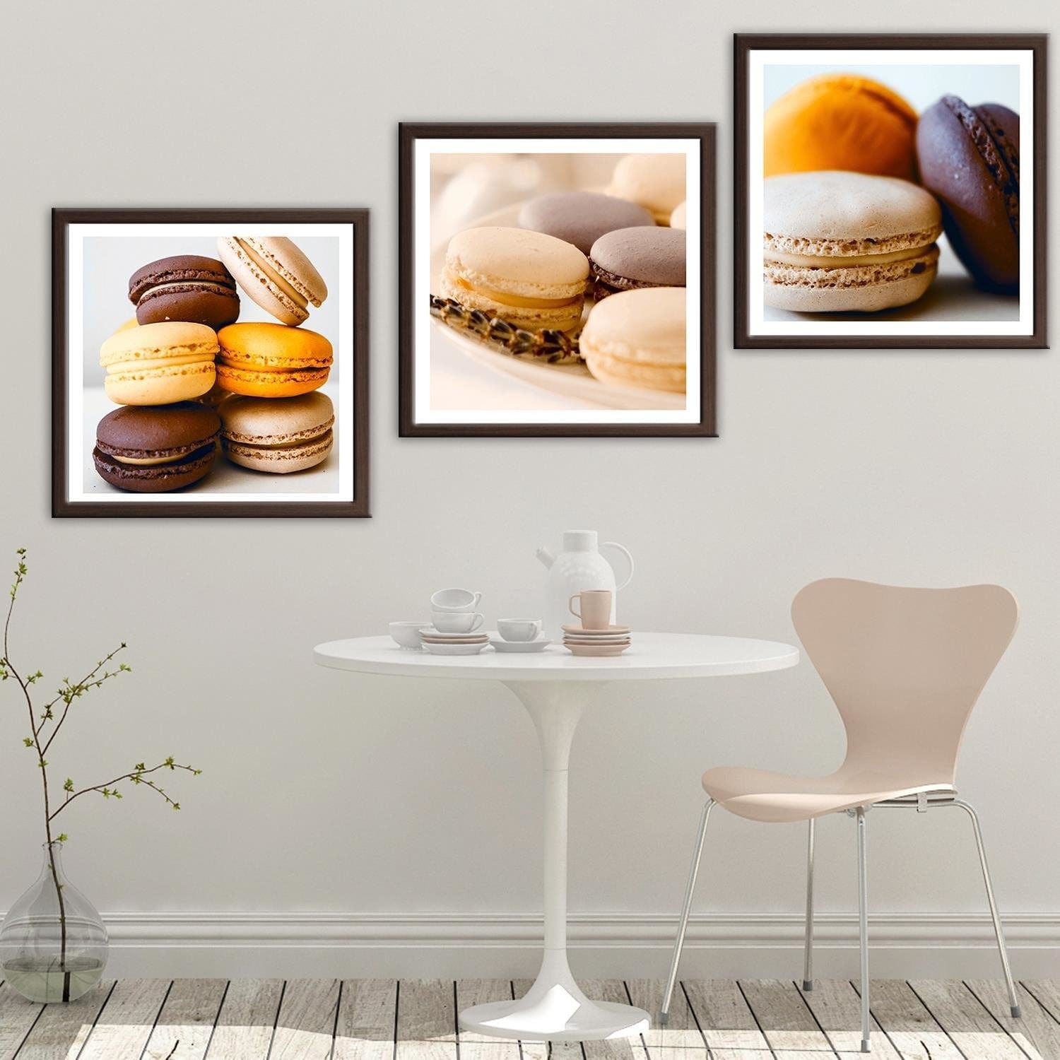 Glezna brūnā rāmī - Tasty Macaroons 2 Home Trends DECO