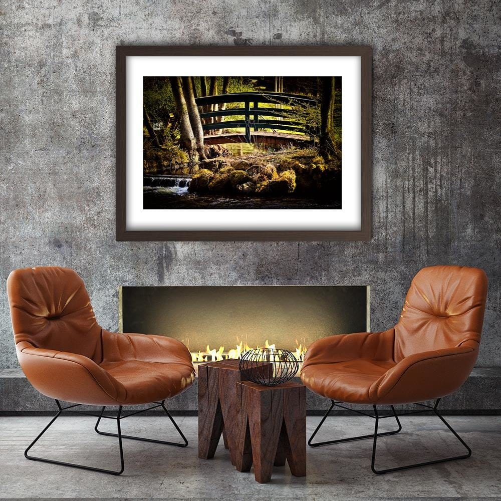 Glezna brūnā rāmī - The Bridge Over The River Home Trends DECO